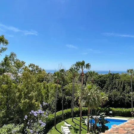 Apartment Penthouse By The Sea, Marbella